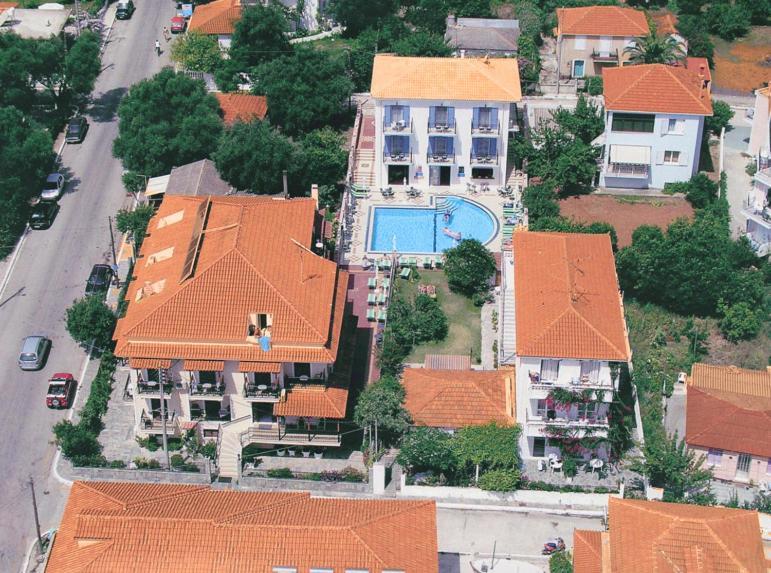 Theodora Studios & Apartments Skala  Exteriör bild